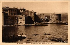 Saint-Tropez - Port des Pecheurs et la Tour à Saint-Tropez