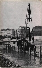 Paris - Bordes de la Seine -
																					75000 Paris
																			
