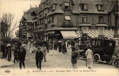 Deauville Le Normandy Hotel et la Rue Gontaut Biron -
																					14800 Deauville
																			
