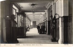 Paris 3e Ecole Centrale galerie de la Strass à Paris 3e