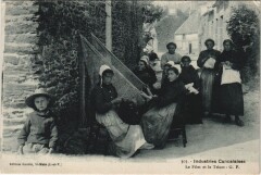 Carte postale ancienne Industries Cancalaises - Le Filet et le Tricot
                                                                     à Cancale
                                