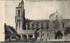 Dol de Bretagne La Cathedrale à Dol-de-Bretagne
