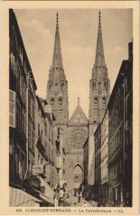 Clermont Ferrand La Cathedrale à Clermont-Ferrand