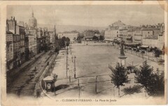 Clermont Ferrand Place de Jaude -
																					63000 Clermont-Ferrand
																			