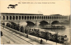 Le viaduc d'Auteuil sur la Seine à Paris 16e