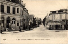 Villiers s Marne Rue de la Station France