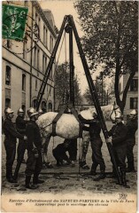 Paris Sapeurs-Pompiers Firefighters Exercice d'entrainement