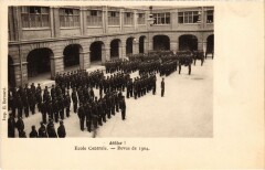 Paris 3e Ecole Centrale revue de 1904 defiler à Paris 3e