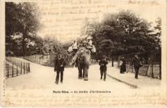 Carte postale ancienne Au Jardin d'Acclimatation
                                                                     à Neuilly-sur-Seine
                                