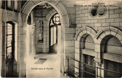 Maison de Santé de la Rue Blomet - Entrée sous le Porche à Paris 15e