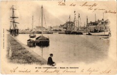 Courseulles Bassin du Commerce France