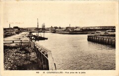 Courseulles Vue prise de la jetee France