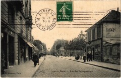 Carte postale ancienne Rue des Entrepreneurs
                                                                     à Paris 15e
                                