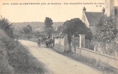 Vallee De Chevreuse / Pres De Senlisse / Une Chaumiere Tapissee De Roses à Chevreuse