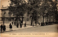 Paris 7e Gare des Invalides -
																					75007 Paris 7e
																			