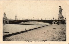 Paris 8e Pont Alexandre Iii à Paris 8e