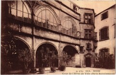 Riom Cour de l'Hotel de Ville France