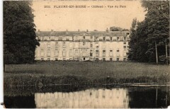 Fleury-en-Biere Chateau, Vue du Parc France