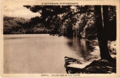 Auvergne Un joli coin du Lac Pavin France