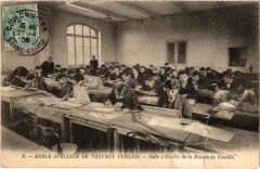 Melun Salle d'Etudes de la Maison de Famille France -
																					77000 Melun
																			