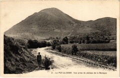 Puy de Dome Vue prise du plateau de la Baraque France