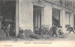 Echarcon - Interieur De La Ferme Modele - Agriculteurs