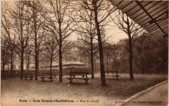 Ecole Normale d'Institutrices - Vue du Jardin à Paris 17e