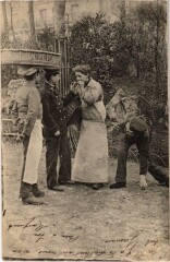 Paris Petits Metiers allumer une cigarette