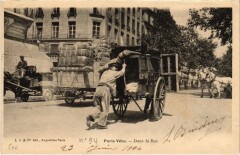Paris Vecu. dans la rue