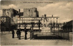 Niort - Statue Ricard à Niort
