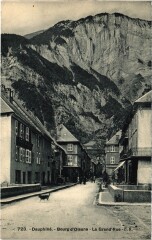 Dauphiné - Bourg d'Oisans - La Grand Rue