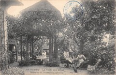 Carte postale ancienne Val d'Aulnay - La Vallée aux Loups - Intérieur du Restaurant Charles
                                                                     à Châtenay-Malabry
                                