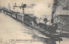 Choisy Le Roi Inondations 1910 Arrivee D'Un Express Du P.L.M. -
																					94600 Choisy-le-Roi
																			