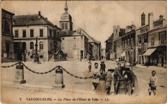 Vaucouleurs - La place de l'hotel de ville à Vaucouleurs