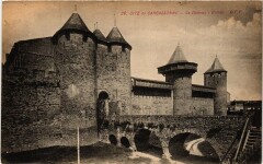 Carcassonne Le Chateau, entree France à Carcassonne