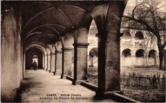 Dole- Arcades du Palais de Justice France -
													39 Jura
												
