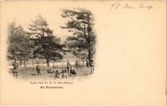 Ecole Libre N.-D. De Mont Roland, En promenade France