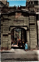 Saint Malo Porte et rue de Dinan France à Saint-Malo