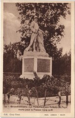 Grandvillers Le Monument aux Enfants du Pays morts pour la France à Ville