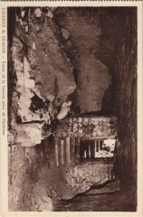 Caverne du Dragon - Entree de la Caverne prise de l'Interieur