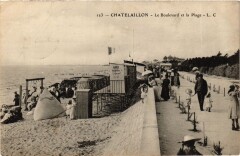 Chatelaillon - Le Boulevard et la Plage