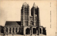 Carte postale ancienne Façade de la Cathédrale
																	 à Noyon
								