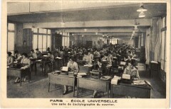 Ecole Universelle - Une salle de dactylographie du courrier à Paris 16e