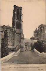 Laon- vue sur la Cathedrale France