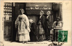 Douarnenez- Toilette d'une Mariee France à Douarnenez