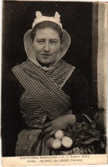 Saint Pol de Leon- Les Coiffes Bretonnes France