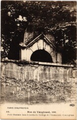 Carte postale ancienne Rue de Vaugirard - Petit Oratoire dans le Jardin du Collège de l'Immaculée Conception
                                                                     à Paris 15e
                                