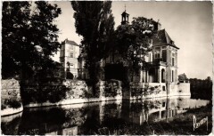 Lesigny Chateau -
													77 Seine et Marne
												