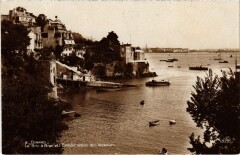 Dinard- Le Bric a Brac et Embarcadere des Vedettes France à Dinard