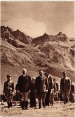 Militaire - Le President de la Republique et le President